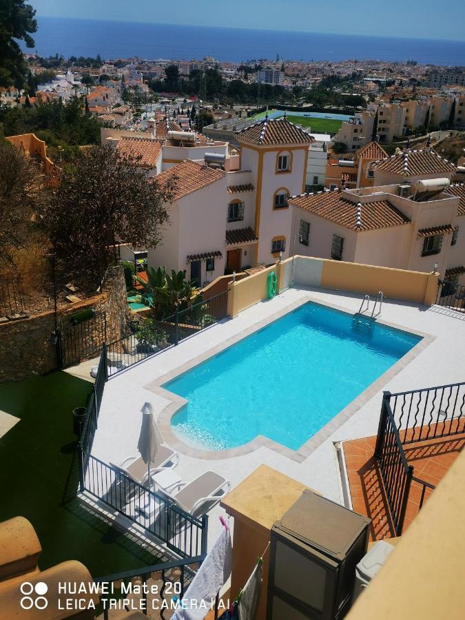 Apartamento C.M. Nerja Luaran gambar